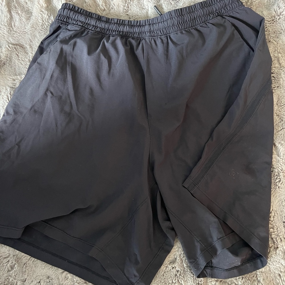 Lululemon pace breaker 7” shorts